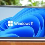 cách bật khay hệ thống windows 11