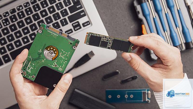 cách lắp SSD cho laptop