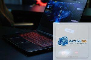 laptop chơi game bị nóng