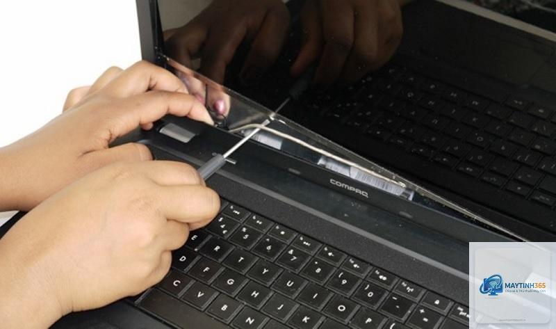 laptop màn hình bị đen nhưng máy vẫn chạy - Hình 3