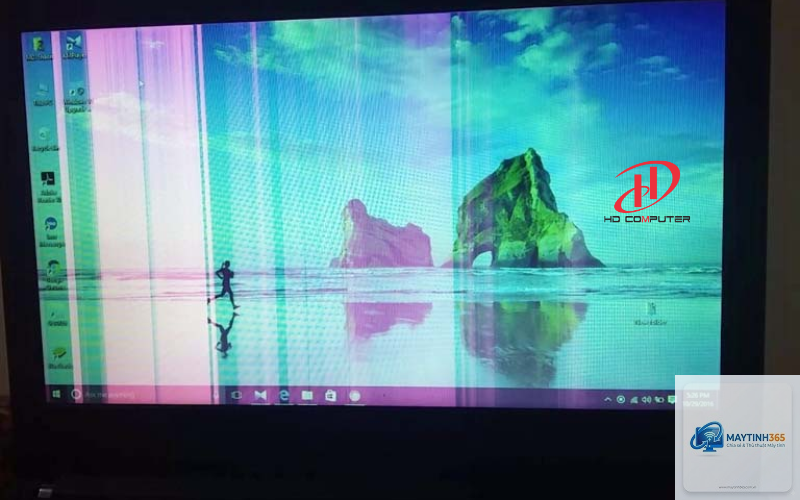 laptop màn hình bị sọc ngang khi khởi động - Hình 2