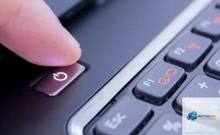 máy tính bật không lên màn hình - Hình 2