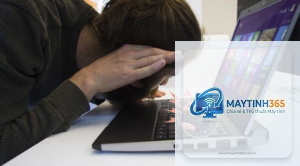 máy tính phát tiếng kêu lạ