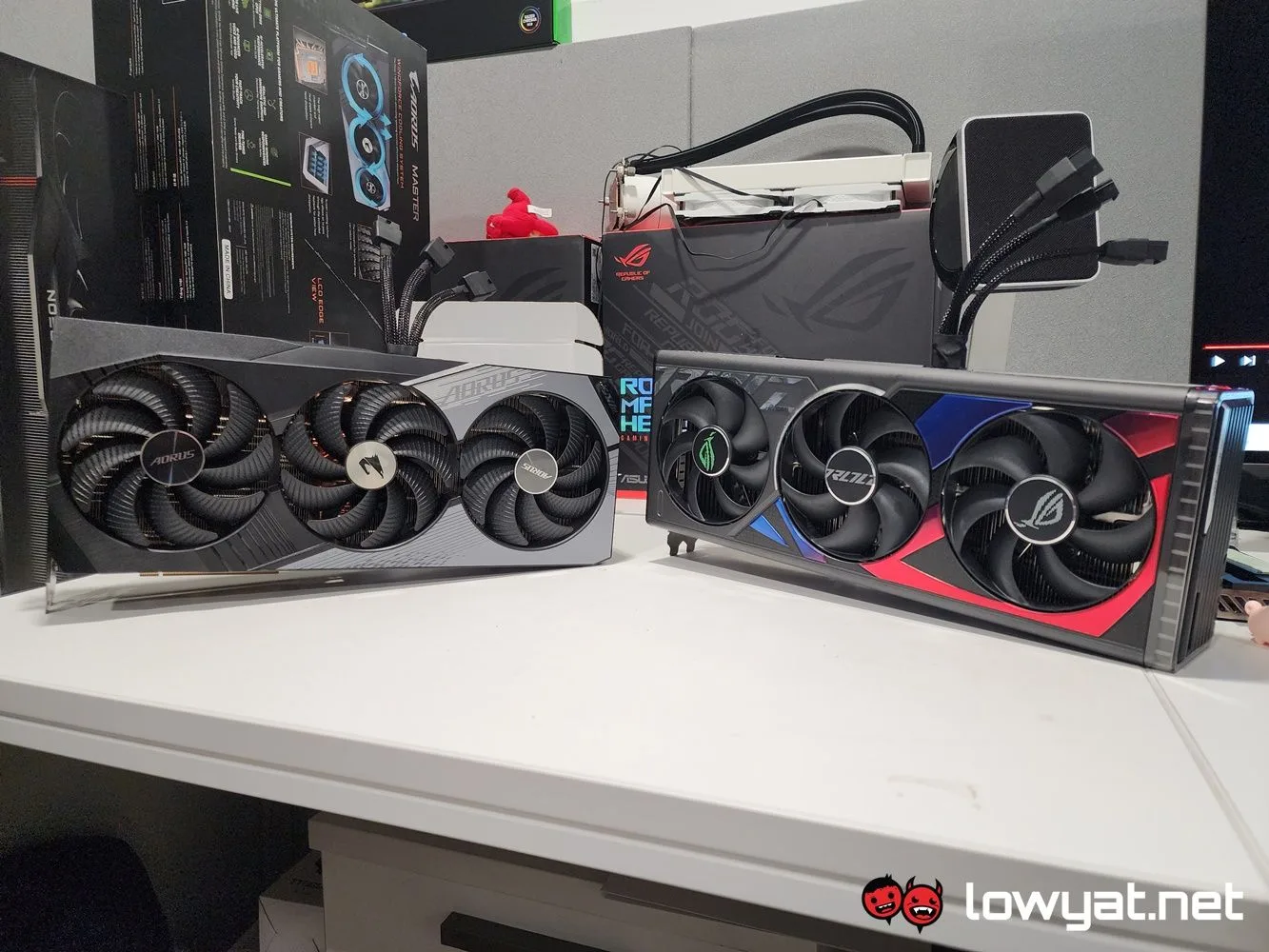 RTX Gigabyte Gaming OC vs AORUS Master - Hình 2
